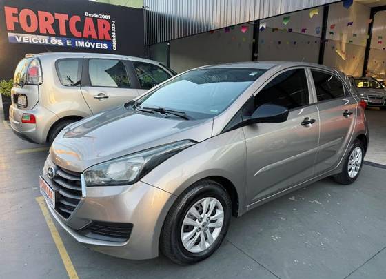 HYUNDAI HB20 1.0 COMFORT 12V FLEX 4P MANUAL HYUNDAI HB20 1.0 COMFORT 12V FLEX 4P MANUAL